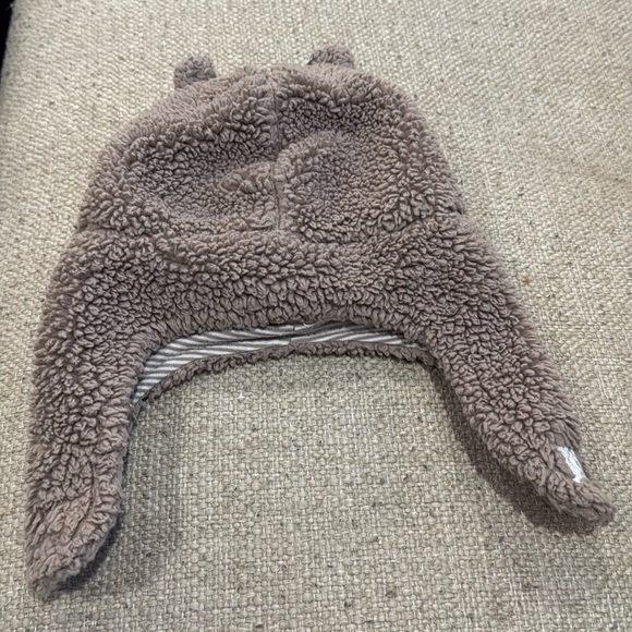 Carter’s Baby Boys Winter Hat with Ears. Size 0-9 mos. - Picture 1 of 11